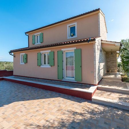 Sveti Lovreč Pazenatički Villa Nona Marija מראה חיצוני תמונה